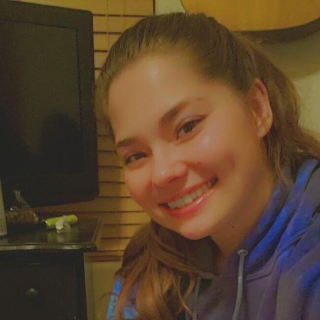 Babysitter in Temecula: Coral