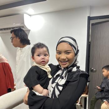 Babysitter in Singapore Island: Zella