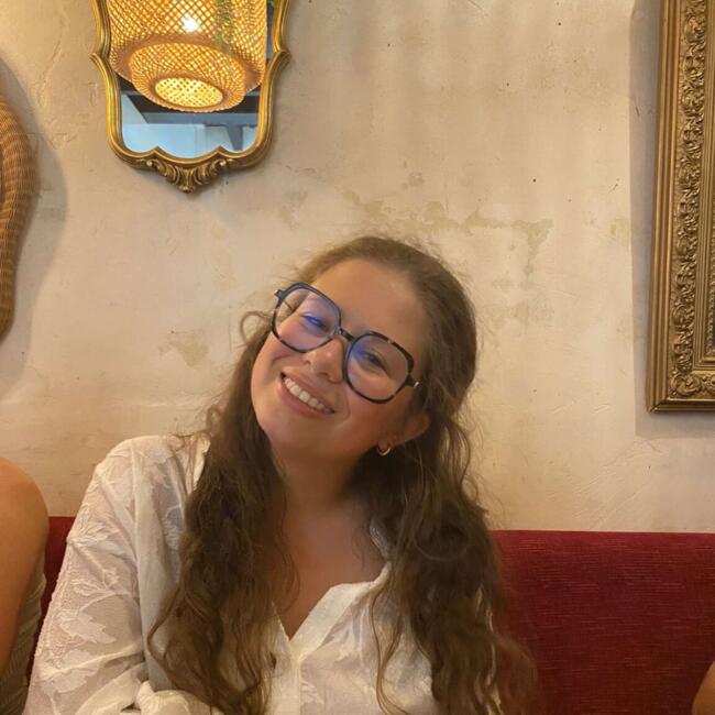 Babysitter in Saint-Lyphard: Lilou