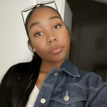 Babysitter in Corbeil-Essonnes: Chloe