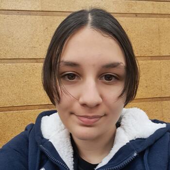 Babysitter in Granada: Ariana