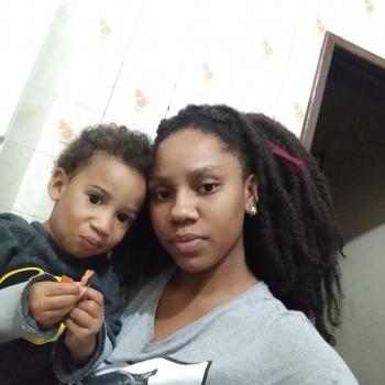 Emprego de babá em Belo Horizonte: emprego de babá Larissa