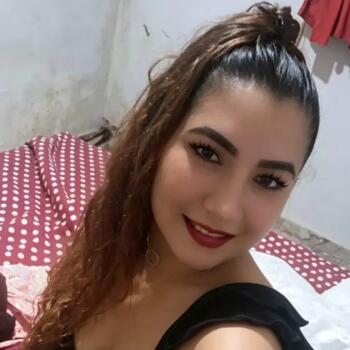 Babysitter in Santarém: Neisilane