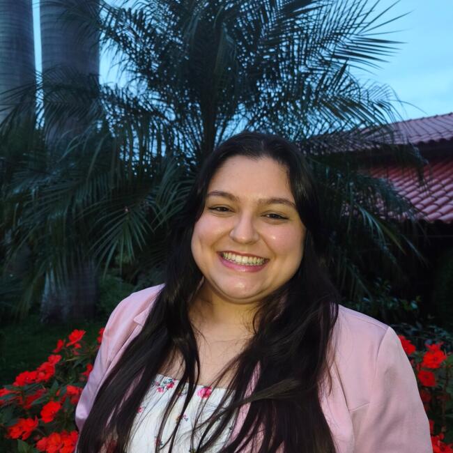 Babysitter in Sarandi: Aline