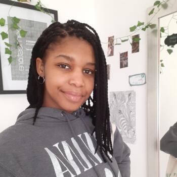 Babysitter in Rotherham: Kimberly