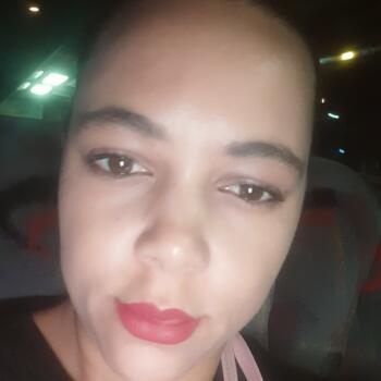 Babysitter in Caruaru: Mary