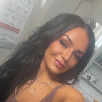 Babysitting job in Adelaide: babysitting job Shania