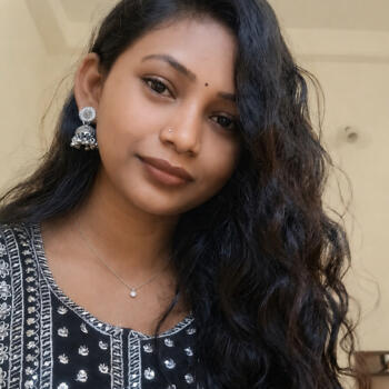 Babysitter in Ranchi: Aaru