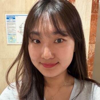 Baby-sitter in Brisbane: Minji