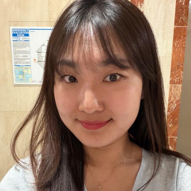 Baby-sitter in Brisbane: Minji