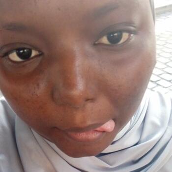 Babysitter in Talence: Maïmouna