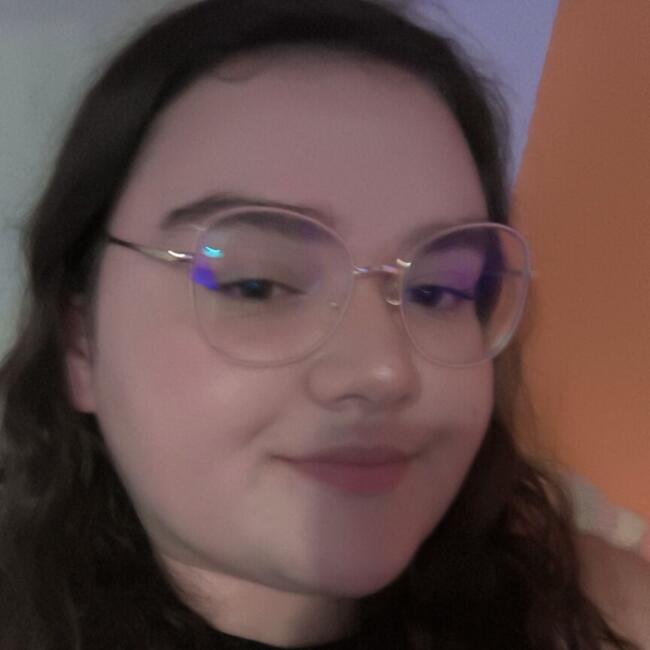 Babysitter in Houplines: Emilia