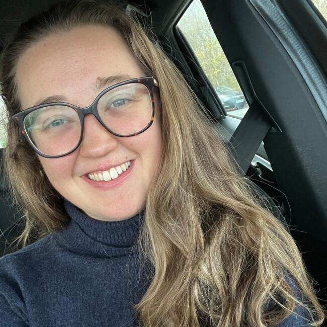 Babysitter in Swindon: Lauren