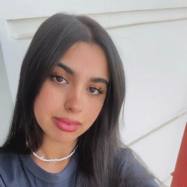 Babysitter in Tangier: Aya