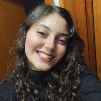 Babysitter in Toledo: Evellyn Dias