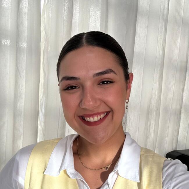 Babá em Londrina: Letícia