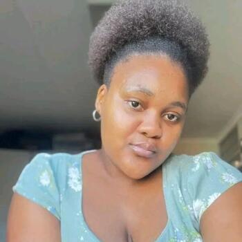 Babysitter Port Elizabeth: Esethu
