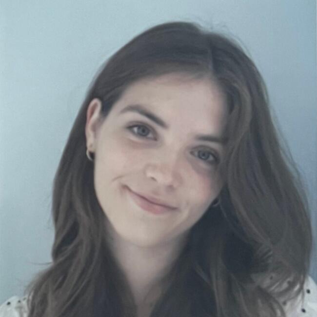 Babysitter in Nîmes: Alysson