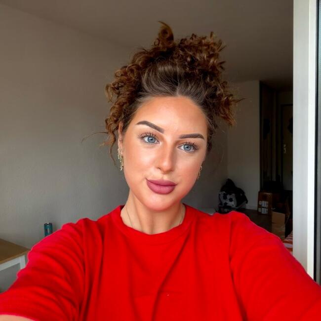Babysitter in Bordeaux: Florine