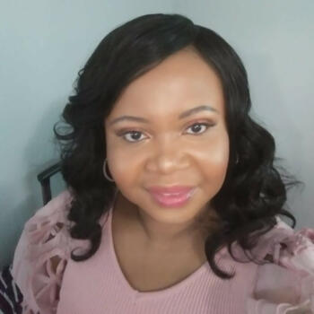 Babysitter in Irvington: Kerine