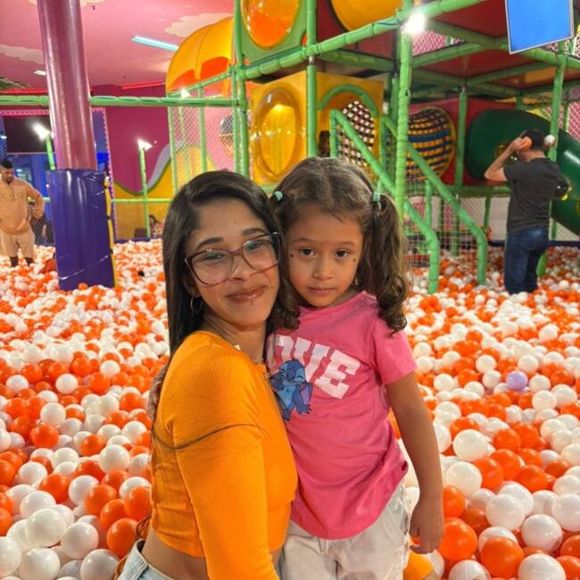 Babysitting job in São Paulo: Ellen