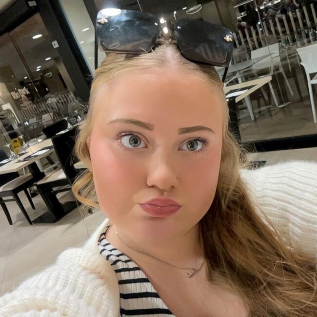 Babysitter in Stourport-on-Severn: Eloise