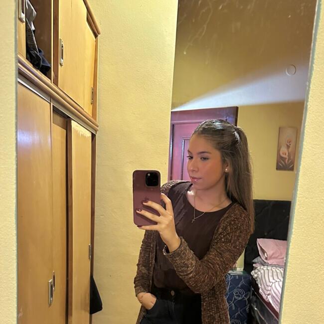 Niñera en Coronel Oviedo: Fiorella