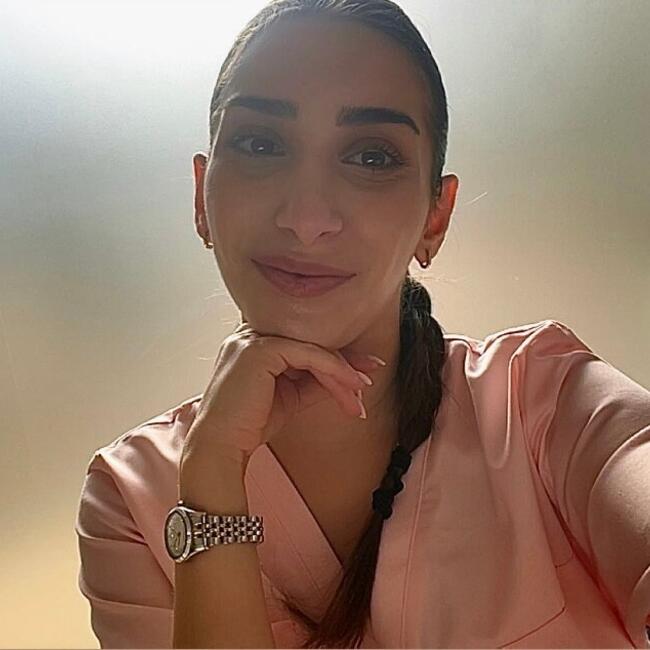 Babysitter in Cagnes-sur-Mer: Syuzi