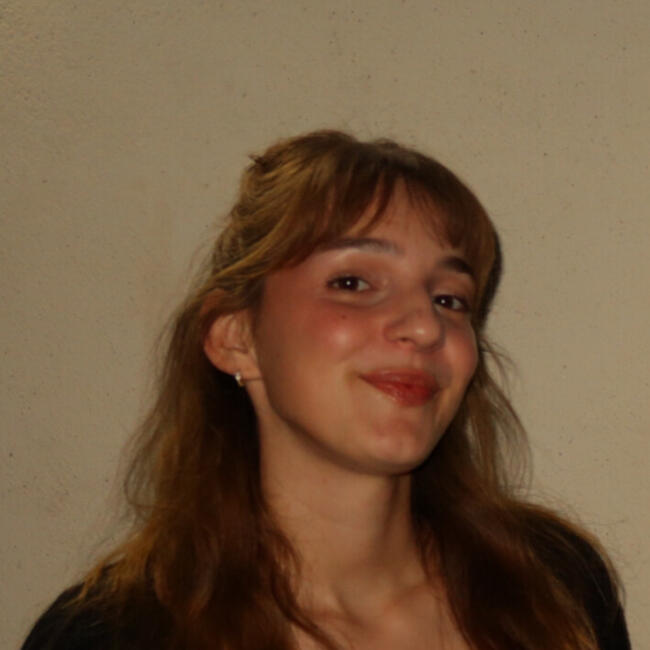 Babysitter in Marseille: Elisabeth