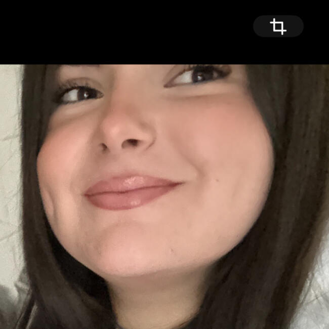 Babysitter in Avon: Oriana