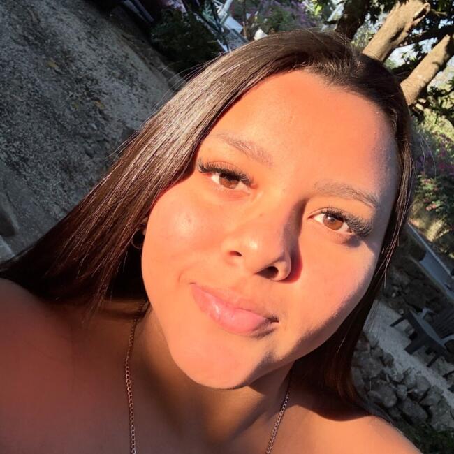 Babysitter in San Isidro (Vázquez de Coronado): Camila