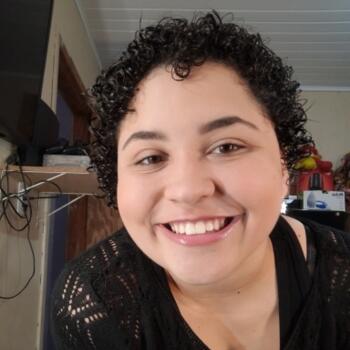 Babysitter in Paranaguá: Sabrina