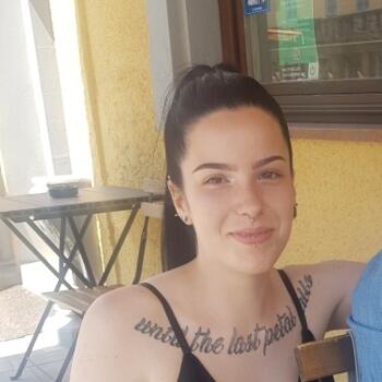Varuška (Celje): Ajda