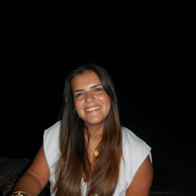 Babysitter in Lasseubetat: Lola