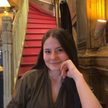 Babysitter in Brantôme: Sarah