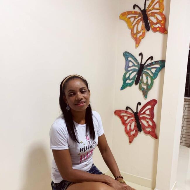 Babysitter in Simões Filho: Lúcia