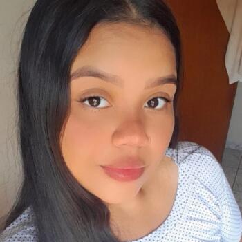 Babysitter Sorocaba: Nayanne