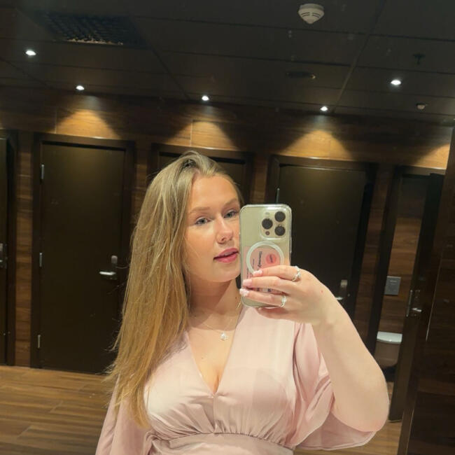 Babysitter in Trondheim: Ariel