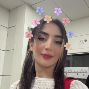 Babysitter in Seoul: Negar