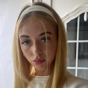 Babysitter in Lucan: Leah