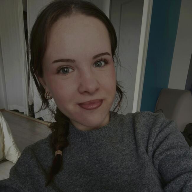 Babysitter in Saint-Hilaire-de-Brens: Louane
