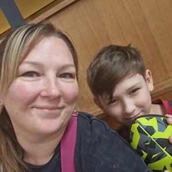 Babysitting job in Omaha: babysitting job Laura