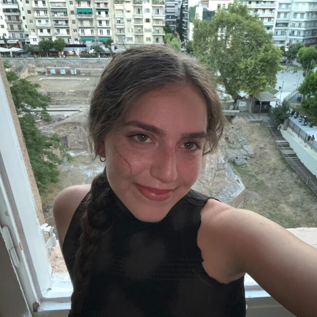 Babysitter in Thessaloniki: Λουίζα