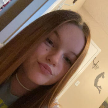 Babysitter in St. Albert: Leah