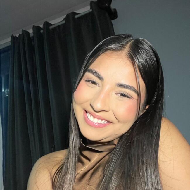 Babysitter in Naranjo: Angie Vásquez