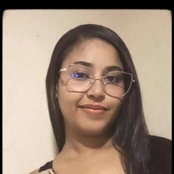 Babysitter in Recife: Ithauana