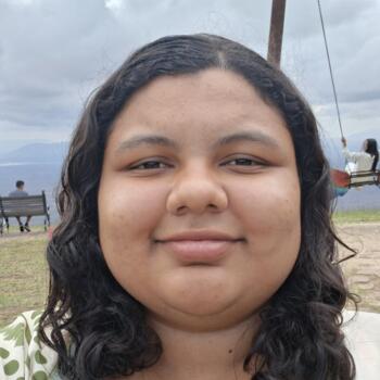 Babá em São Luís: Ângela Vitória