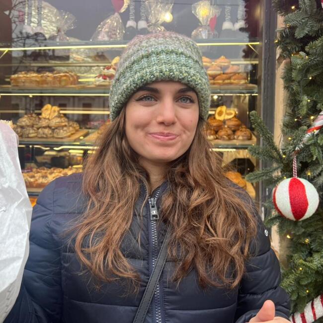 Babysitter in Grenoble: Martina