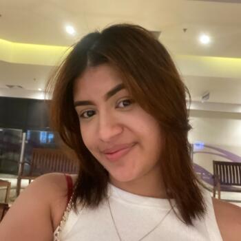 Babysitter Curitiba: Thalicia tati