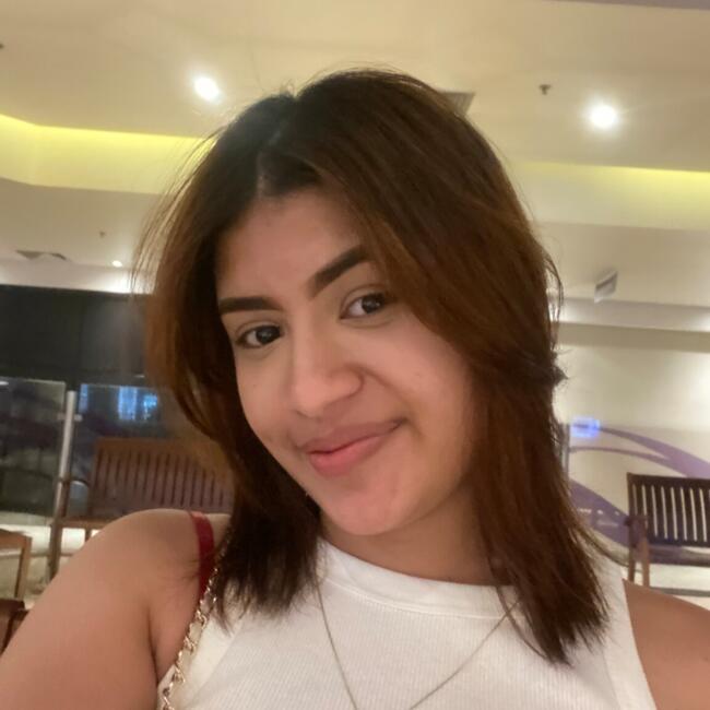 Babysitter in Curitiba: Thalicia tati